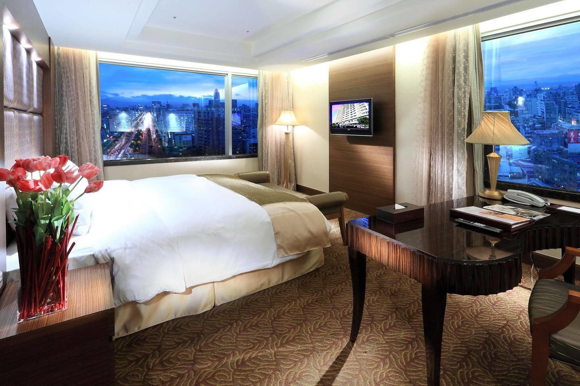 Taipei Garden Hotel - Ximending Eksteriør billede Deluxe Suite